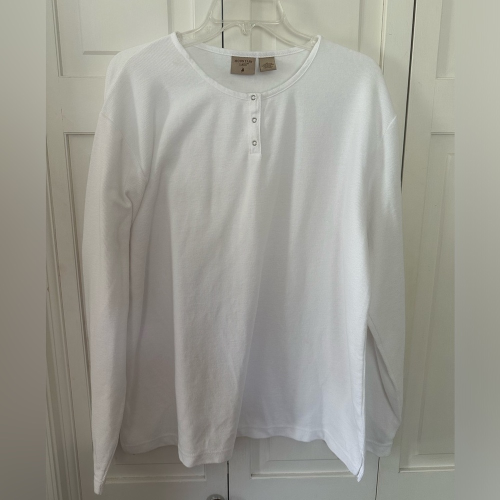 Mountain Lake White Waffle Weave Long Sleeve Tee Size XL